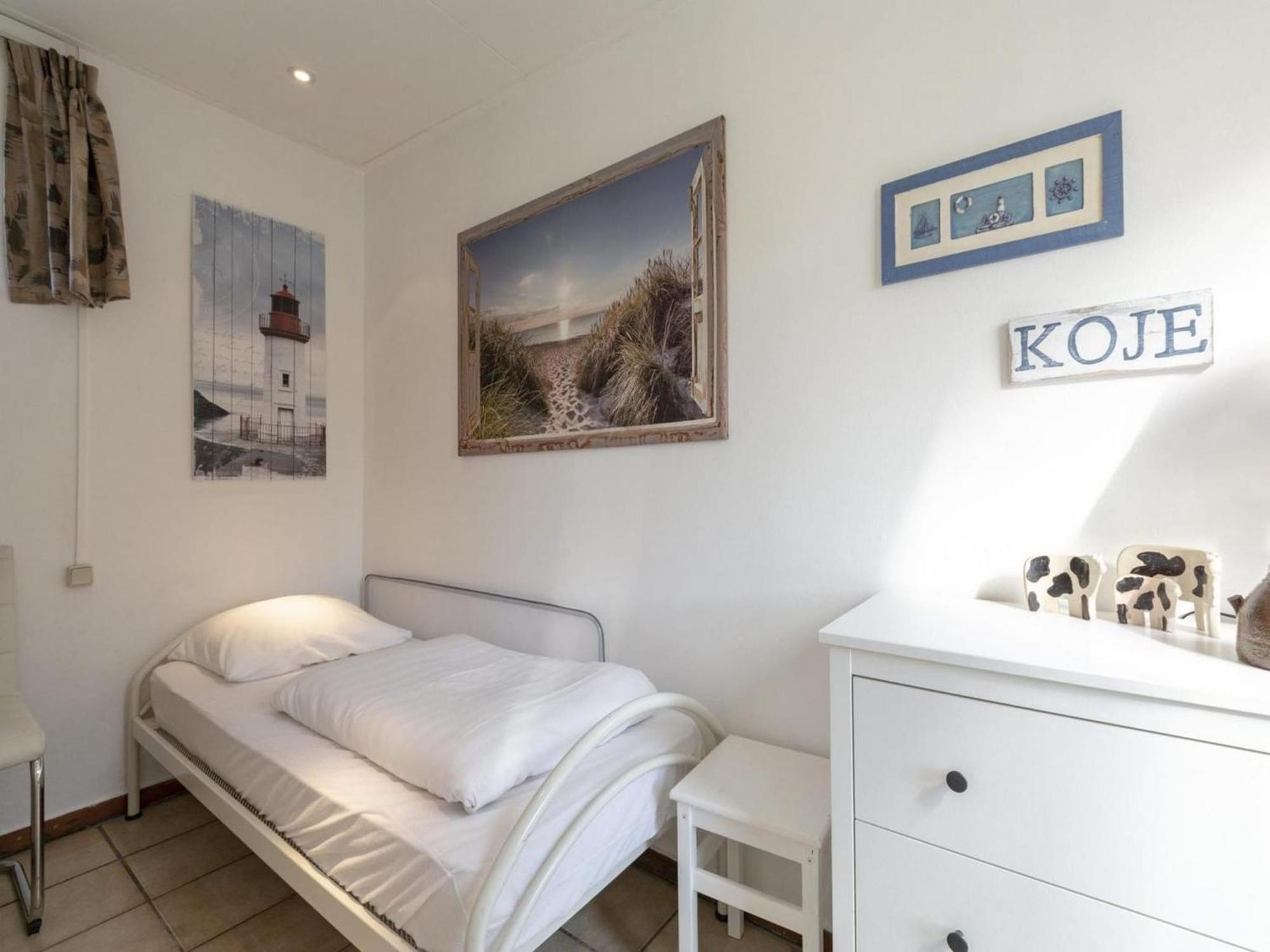 Stylish Bungalow With A Large Garden Sint Maartensvlotbrug Extérieur photo