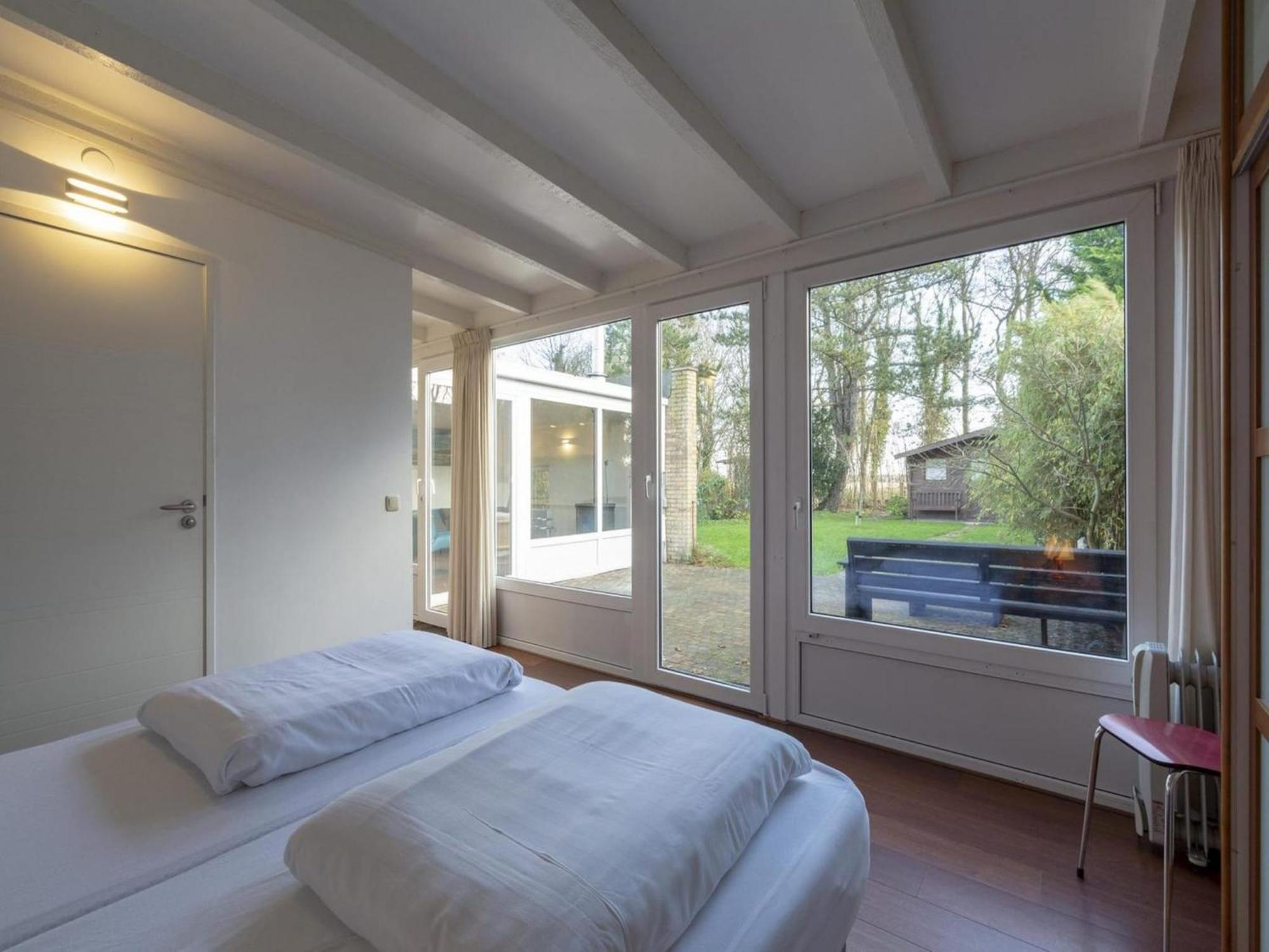 Stylish Bungalow With A Large Garden Sint Maartensvlotbrug Extérieur photo