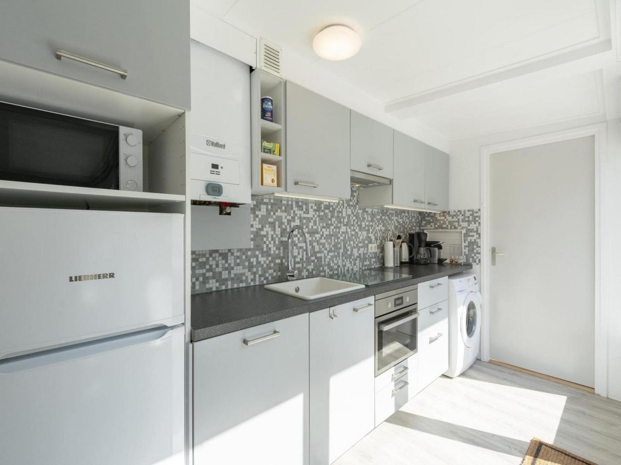Stylish Bungalow With A Large Garden Sint Maartensvlotbrug Extérieur photo
